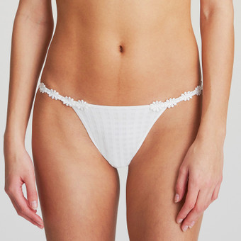 Avero Lage String
