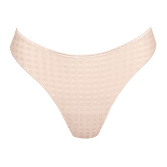 Avero String