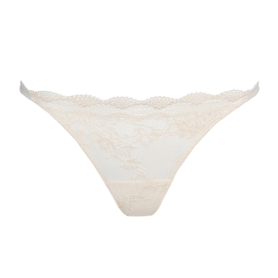 Bella String