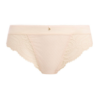 Cerys Slip