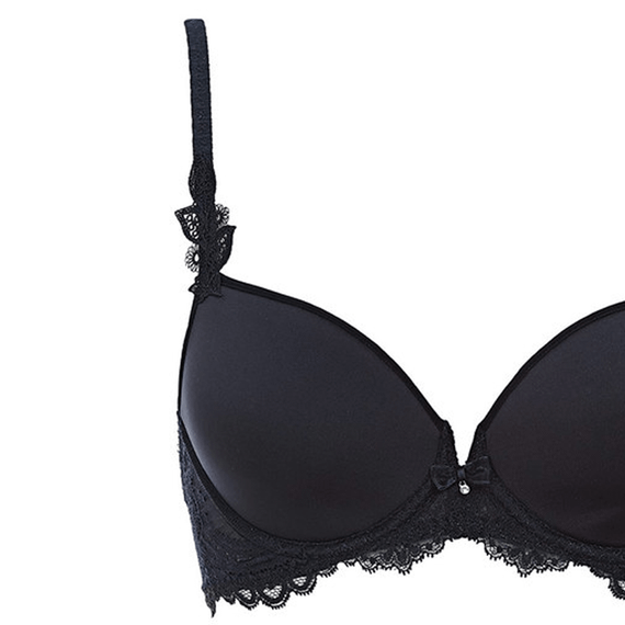 Zwarte beugel BH van Wacoal? Bestel nu de Chrystalle beugel BH online bij Annadiva. Annadiva heeft een grote collectie aan Wacoal lingerie.