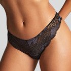 Clara String