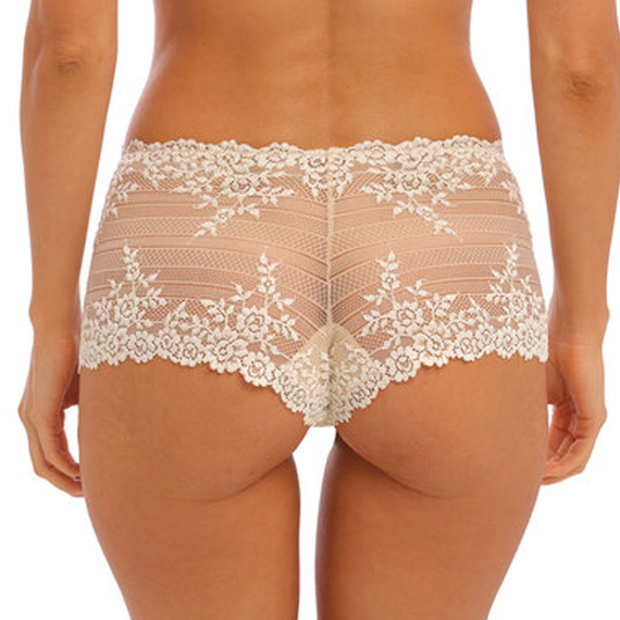 Wacoal Embrace Lace Short Ivory