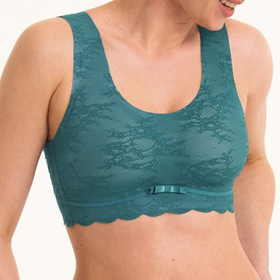 Essential Lace Bralette