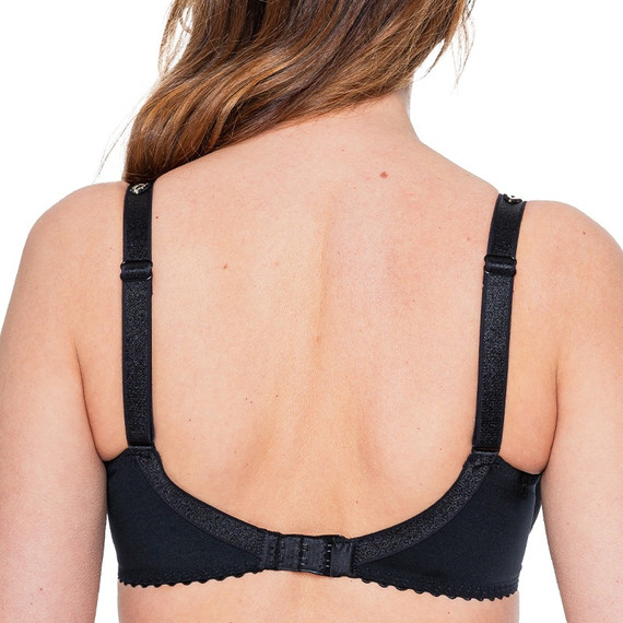 Louisa Bracq Julia Beugel BH Noir Or