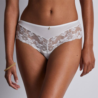 Kiss Of Love Short