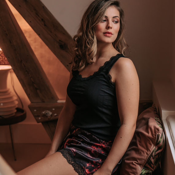 Annadiva Nachtwäsche Midnight Rose Shorts Peony Red