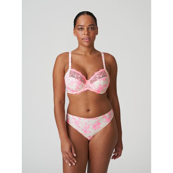 PrimaDonna Novaro String Vibrant Blossom
