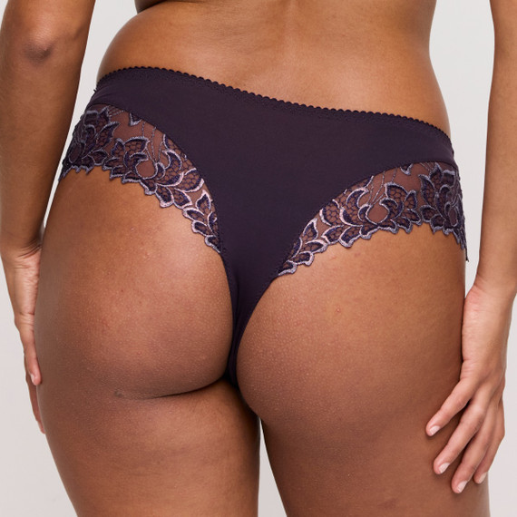 PrimaDonna Deauville Luxe String Amethyst Gem