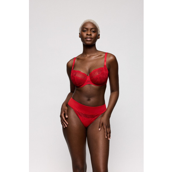Primadonna Sophora String True Red