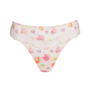 Selyna String