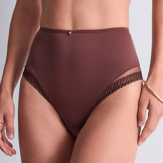 Sheer Emotion Tailleslip