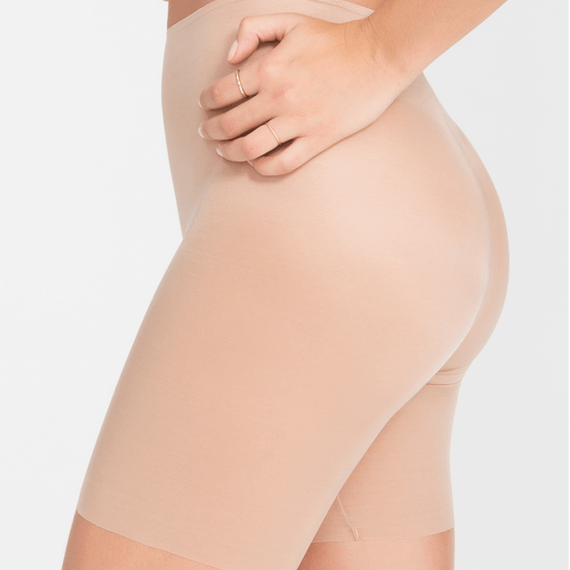 Spanx Skinny Britches Hoge Short Skin