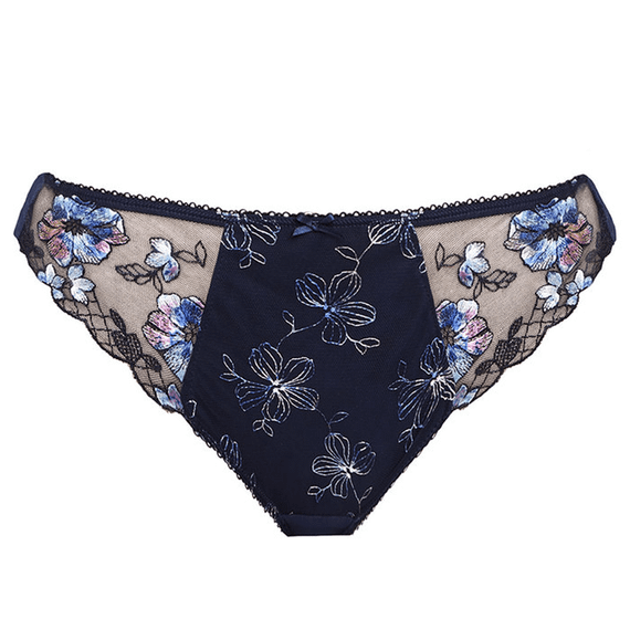 Nadine String