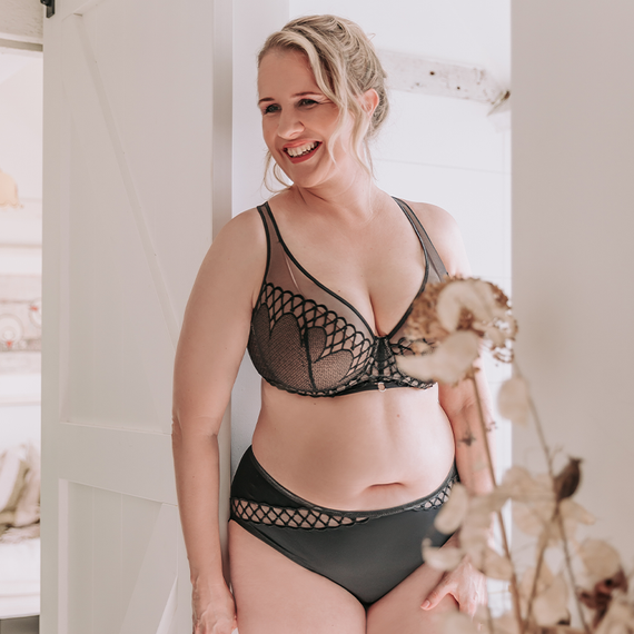PrimaDonna Vya Tailleslip Zwart