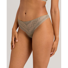 Thalie String