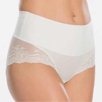 Undie-tectable Lace Short